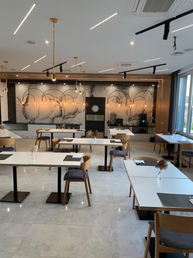 Hotel Coliber Klobuck Εξωτερικό φωτογραφία