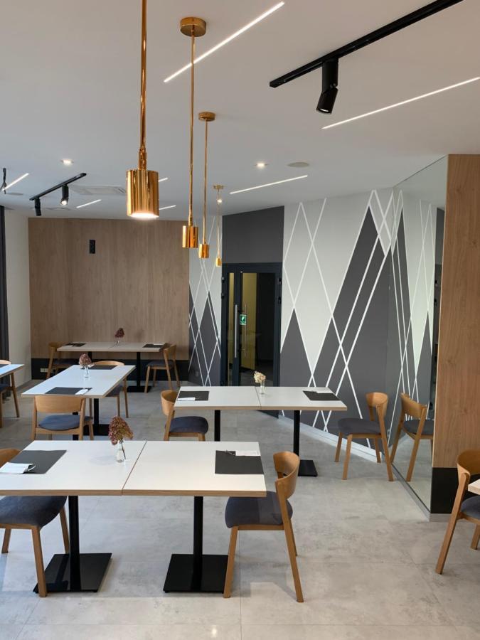 Hotel Coliber Klobuck Εξωτερικό φωτογραφία